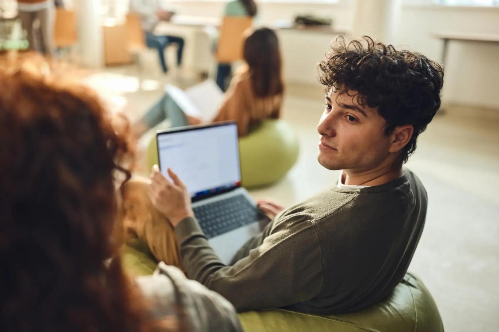 Vue d'ensemble de notre système documentaire organisé et accessible